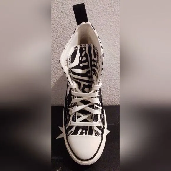 Converse Chuck Taylor All Star Lift Hi Women’s Size 6 NWT