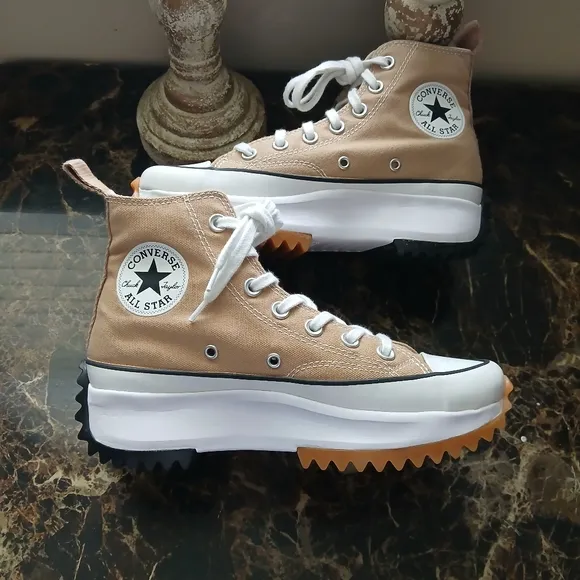 Converse Run Star Hike Platform Comfort Shoes Size 7 for Women