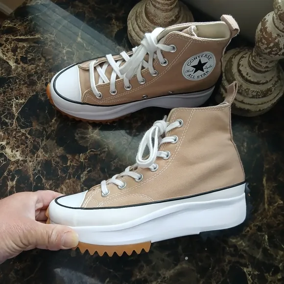 Converse Run Star Hike Platform Comfort Shoes Size 7 for Women