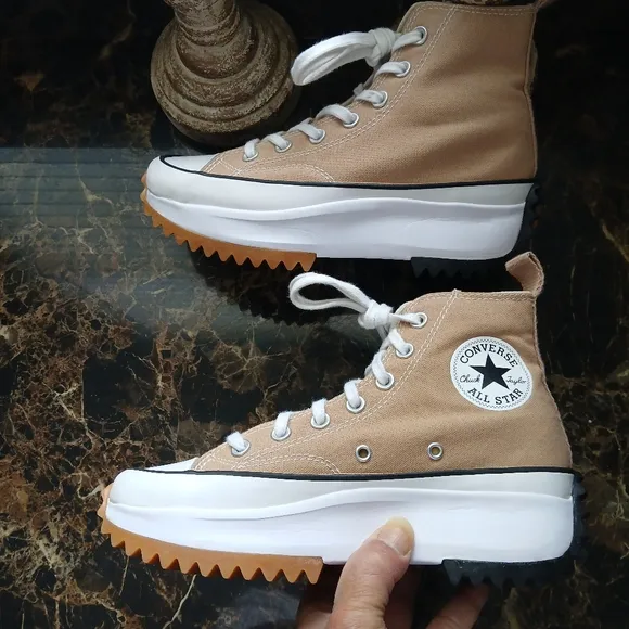 Converse Run Star Hike Platform Comfort Shoes Size 7 for Women