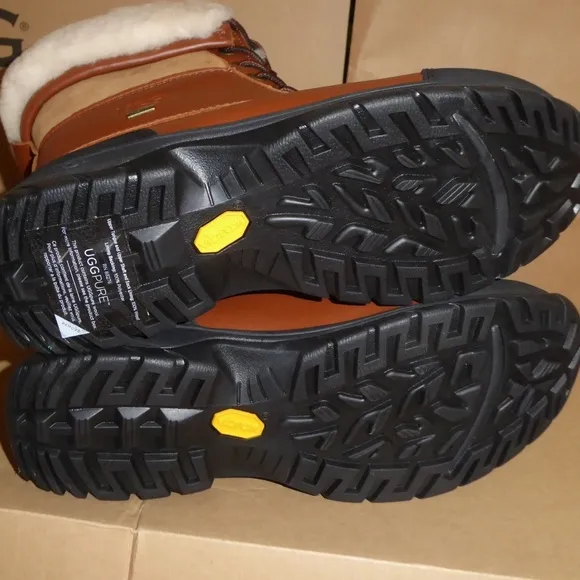 COPY - NEW UGG Butte Waterproof Leather Winter Boots