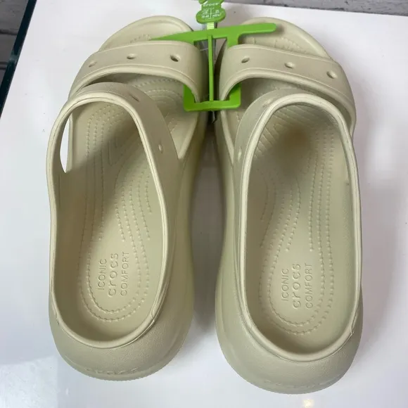 Crocs Classic Crush Sandal Bone Cream Unisex Size Women/9 Men/7 NEW