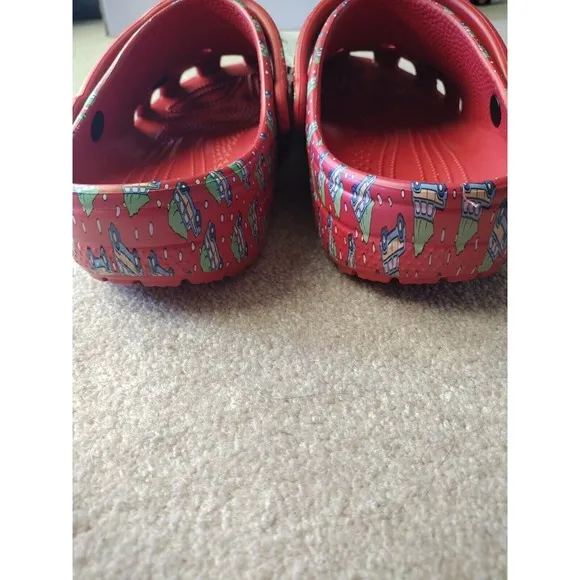 Crocs Clogs Women 12 Man 10 Red Vineyard Vines Holiday Christmas Comfy Vacation