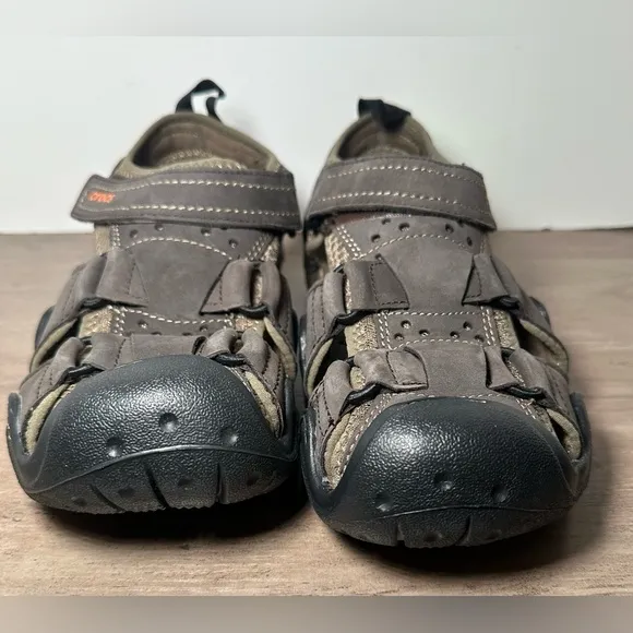 Crocs Swiftwater Fisherman Men's Brown Leather Sandals M8 W 10 Unisex NWT.