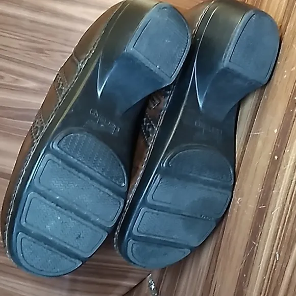 Dansko 38 brown nursing clogs mules office professional shoes 👞 8