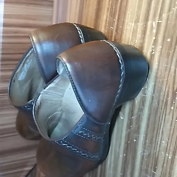 Dansko 38 brown nursing clogs mules office professional shoes 👞 8