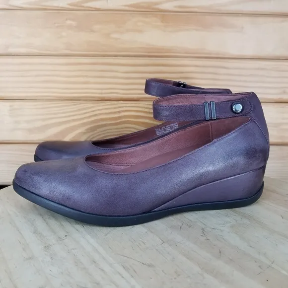 Dansko 40 EUR Shaylee Wedge Heel Ankle Strap Leather Comfort Shoes Waterproof