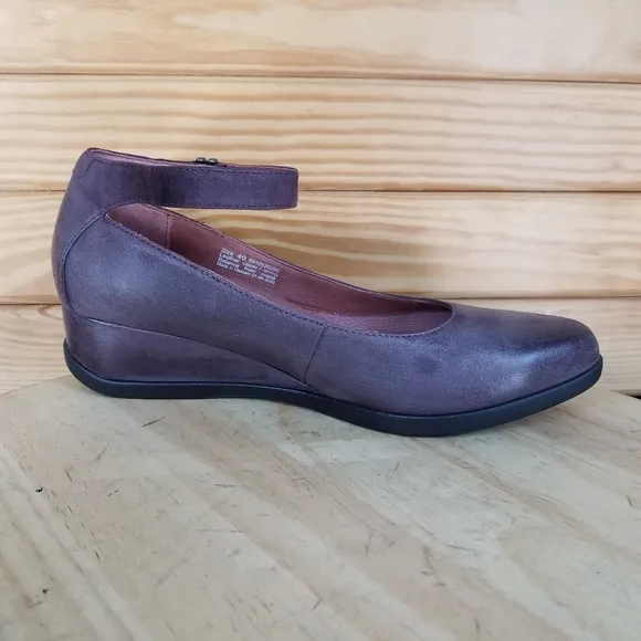 Dansko 40 EUR Shaylee Wedge Heel Ankle Strap Leather Comfort Shoes Waterproof