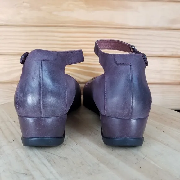 Dansko 40 EUR Shaylee Wedge Heel Ankle Strap Leather Comfort Shoes Waterproof