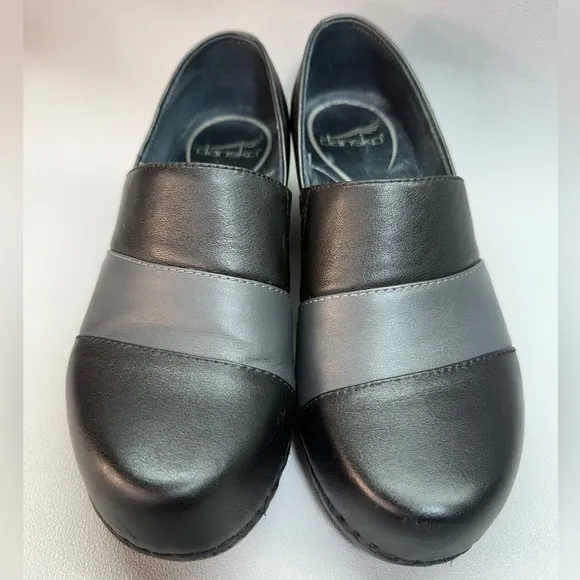 Dansko Black and Gray Two-Toned Classic Leather Clogs EUC Size 7