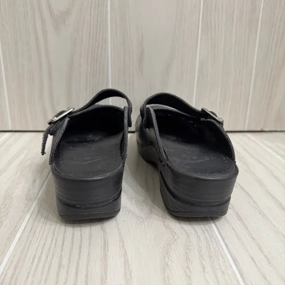 Dansko Black Leather Mary Jane Slip On Buckle Mule Clog Comfort Work Nursing 38