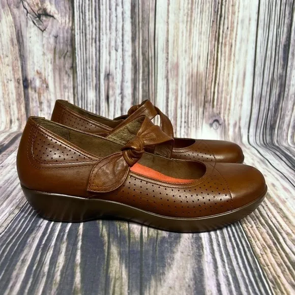 Dansko Cognac Leather Deidra Mary Jane Comfort Shoes