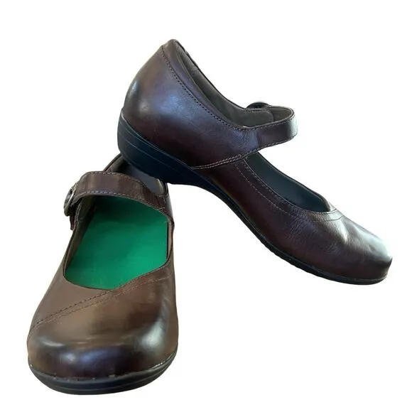 Dansko Fawna Mary Janes Comfort Shoes 7 US 37 EU Brown Minimalist Preppy Nurse