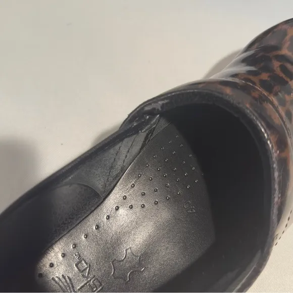 Dansko Leather Slip On Clogs Nursing Shoes Leopard Print Brown Black Size 40/9