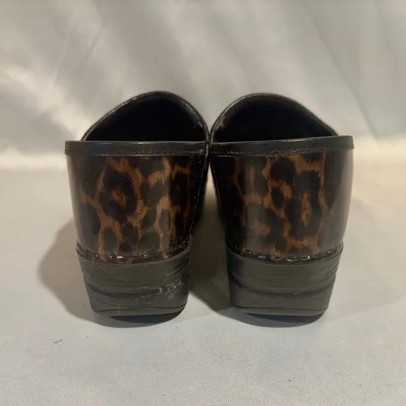 Dansko Leather Slip On Clogs Nursing Shoes Leopard Print Brown Black Size 40/9