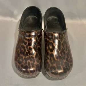 Dansko Leather Slip On Clogs Nursing Shoes Leopard Print Brown Black Size 40/9