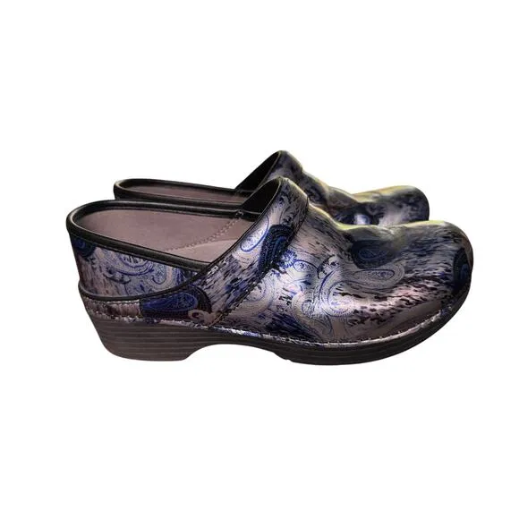 Dansko LT Professional Clogs Blue Paisley Patent Leather – Women’s EU 39/8.5 US