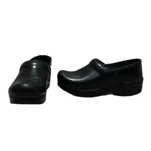 Dansko Professional Black Cabrio Clog Size 37