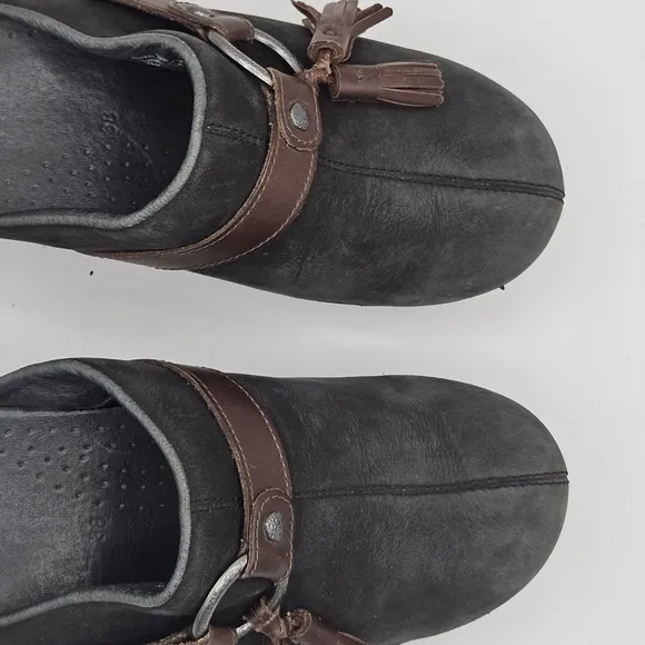 Dansko Shandi nubuck leather clogs size 38 US size 7.5/8