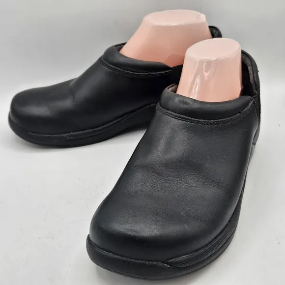 Dansko slip resistant shoes size 41 US size 10.5/11