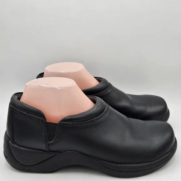 Dansko slip resistant shoes size 41 US size 10.5/11