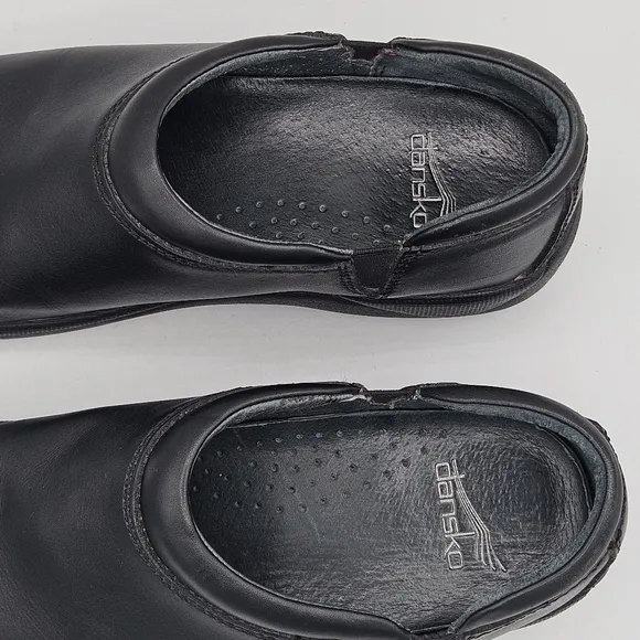 Dansko slip resistant shoes size 41 US size 10.5/11