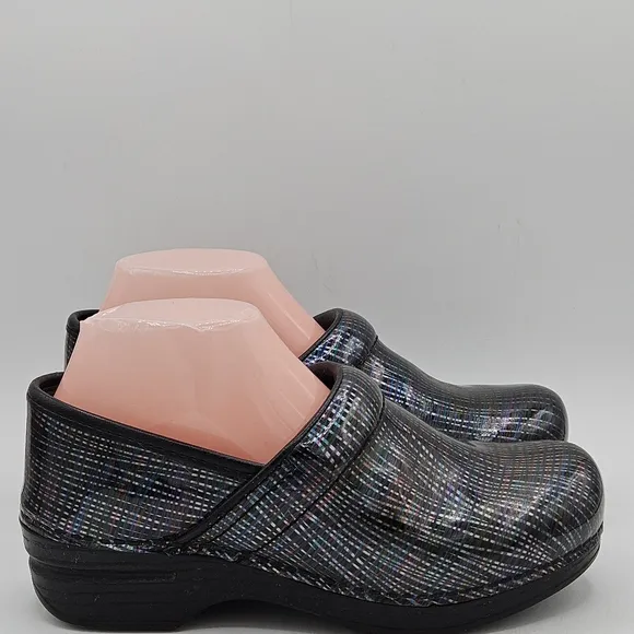 Dansko striped clog shoes size 37 US 6.5 / 7