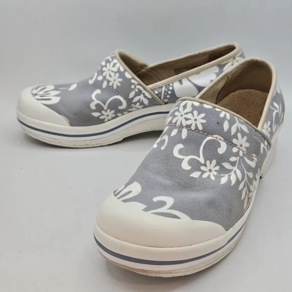 Dansko Vegan volly floral shoes size 38 US size 7.5 -8