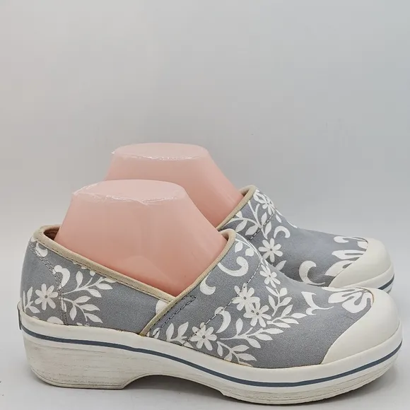 Dansko Vegan volly floral shoes size 38 US size 7.5 -8