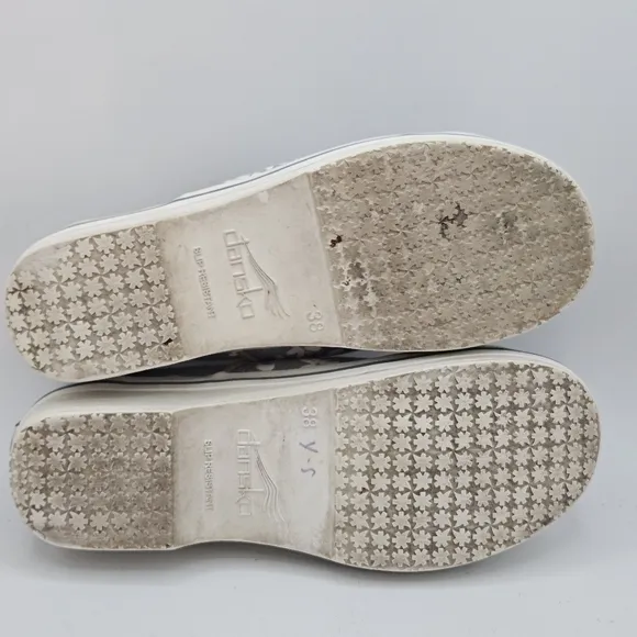 Dansko Vegan volly floral shoes size 38 US size 7.5 -8