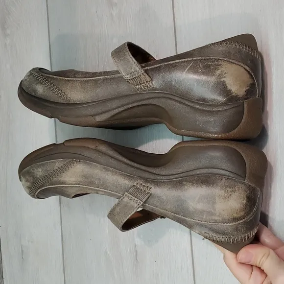 Dansko Women Kate Comfort Distressed Leather Mary Jane Clogs shoes sz 39/8.5-9