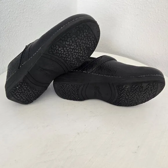 Dansko Women's Black XP 2.0 Floral Embossed Leather Clogs Slip Resistant Size 41