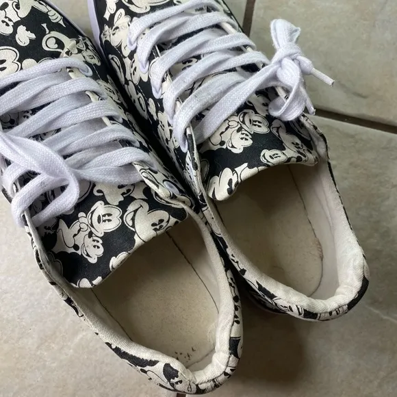 Disney rare Mickey Mouse all over shoes