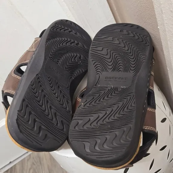 Dockers Newpage Outdoor Sport Sandals Size 10M 🌴