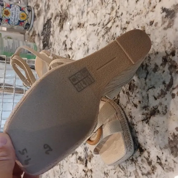 Dolce Vita Maze women's wedge sandals nwob $140