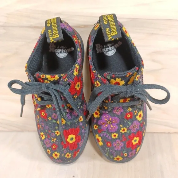 Dr. Doc Martens Air Wair Floral Pattern Flower Print Shoes (Kids Size 9)