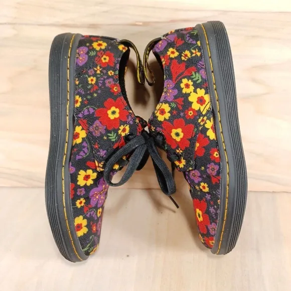 Dr. Doc Martens Air Wair Floral Pattern Flower Print Shoes (Kids Size 9)