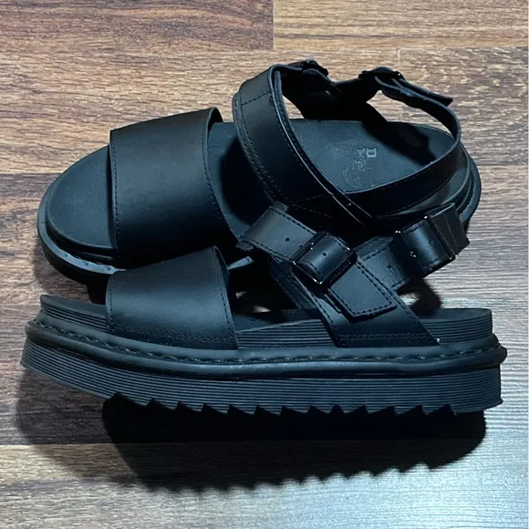 Dr. Martens Voss Leather Strap Goth Sandals Smooth Black Hydro Women’s Size US 9