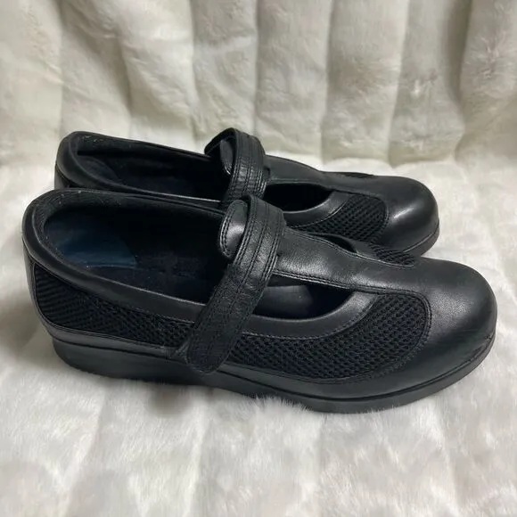 Drew black leather and mesh T Strap shoes Velcro strap closure SZ11