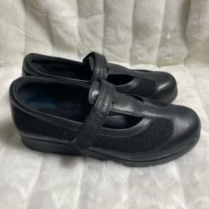 Drew black leather and mesh T Strap shoes Velcro strap closure SZ11