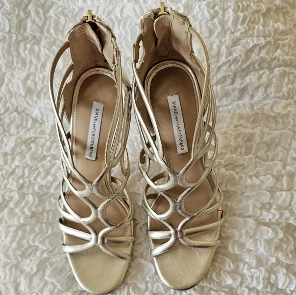 DVF Kalyan Gladiator Gold Sandal Size 8