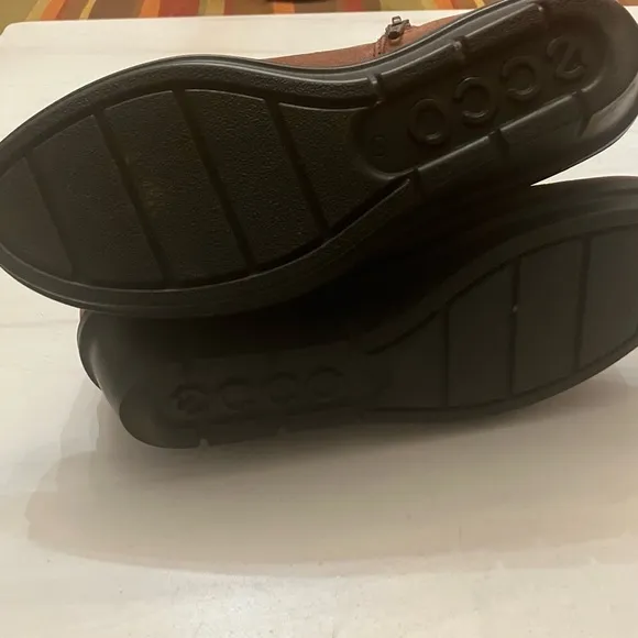 ECCO Skyler Leather HYDROMAX Boots in Brandy 38 8