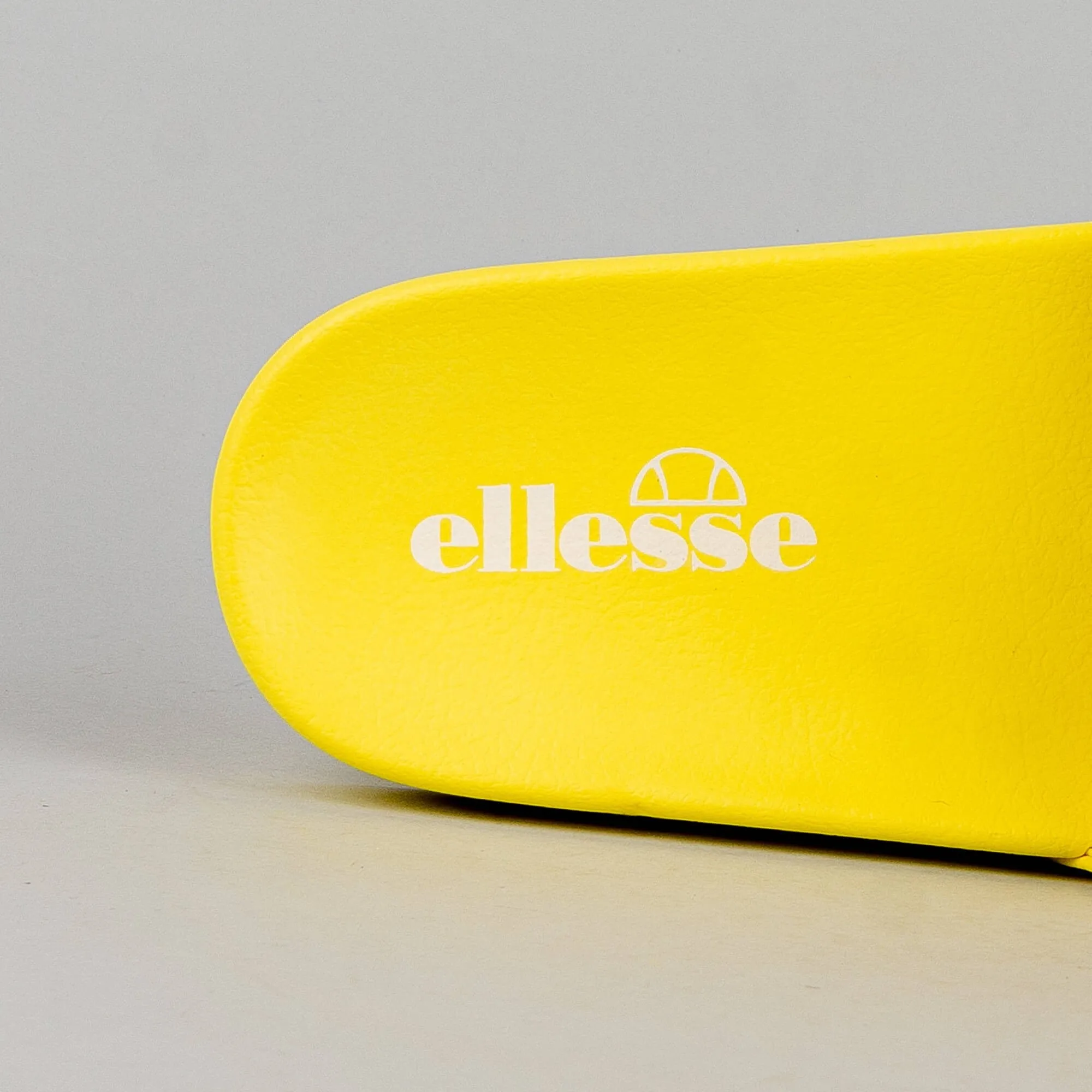 Ellesse mens Fellenti Slide Yellow