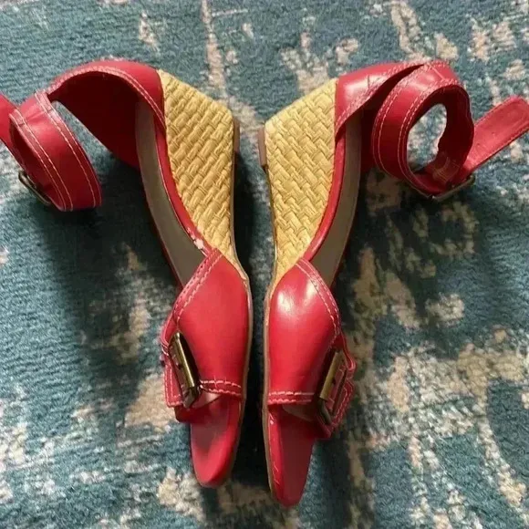 Etienne Aigner ankle strap, wedge, espadrille leather summer shoe nine NWOB