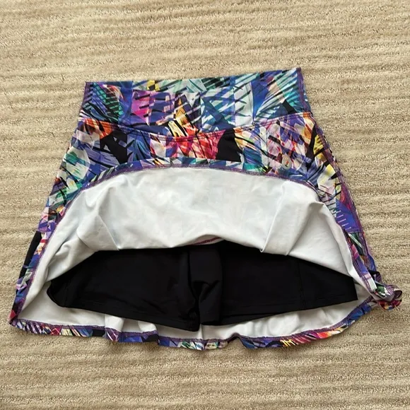 EUC Dona Jo JoJo Eco Skirt | Skort Tennis Golf Abstract Print Size Small | 1