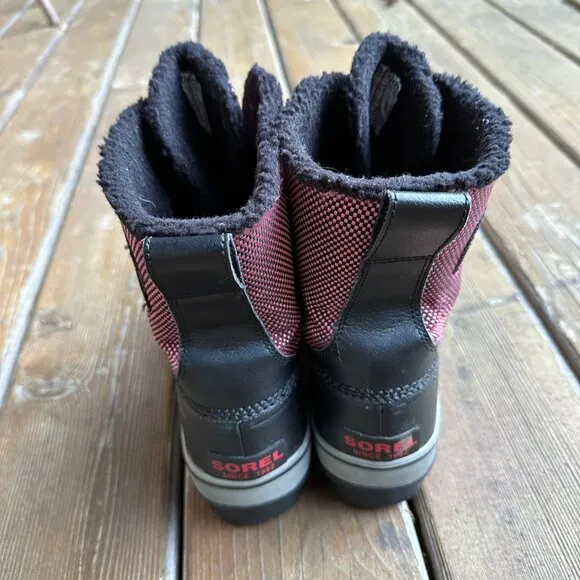 EUC Sorel Tivoli Lace-Up Berry/Black Waterproof Duck Boots in Women's 11/EU 42