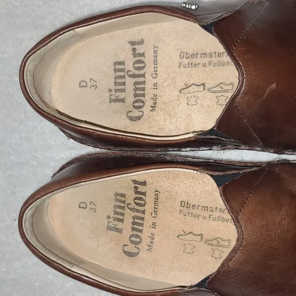 Finn Comfort Newport Slip On Walking Shoes  Size: 6.5 Womans
