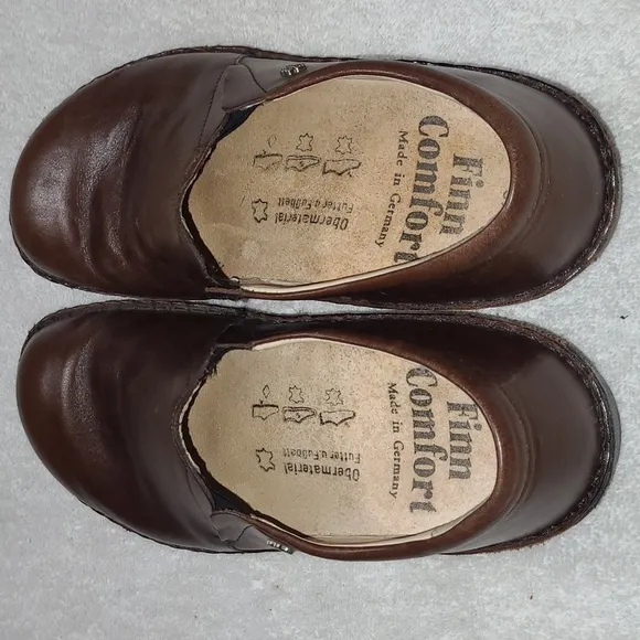 Finn Comfort Newport Slip On Walking Shoes  Size: 6.5 Womans