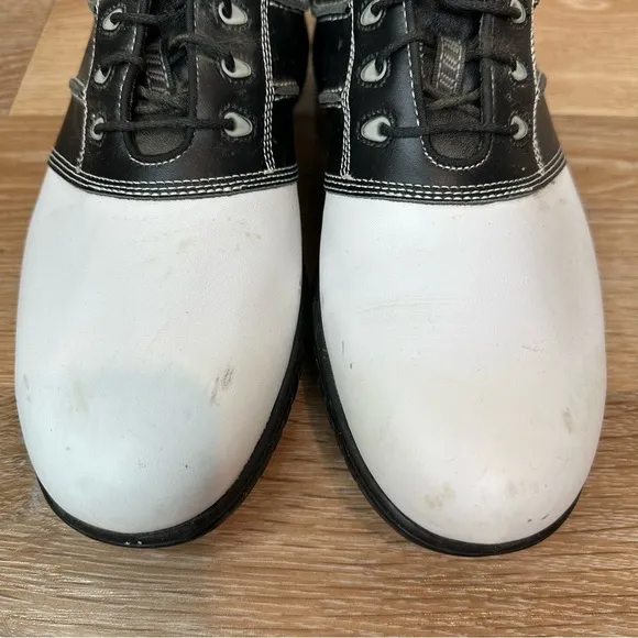 FootJoy Men's Size 8 Contour Series Leather Golf Shoes