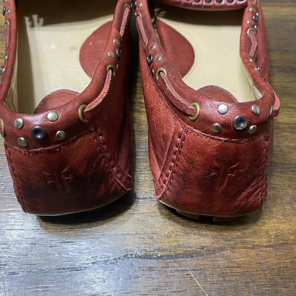 Frye reagan studded kiltie loafer moccasin burnt red sz. 7
